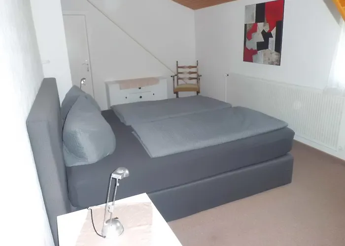 豪斯瓦尔德布里克酒店 2* 吕格德