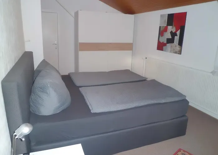 豪斯瓦尔德布里克酒店 2* 吕格德