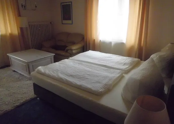 豪斯瓦尔德布里克酒店 2* 吕格德