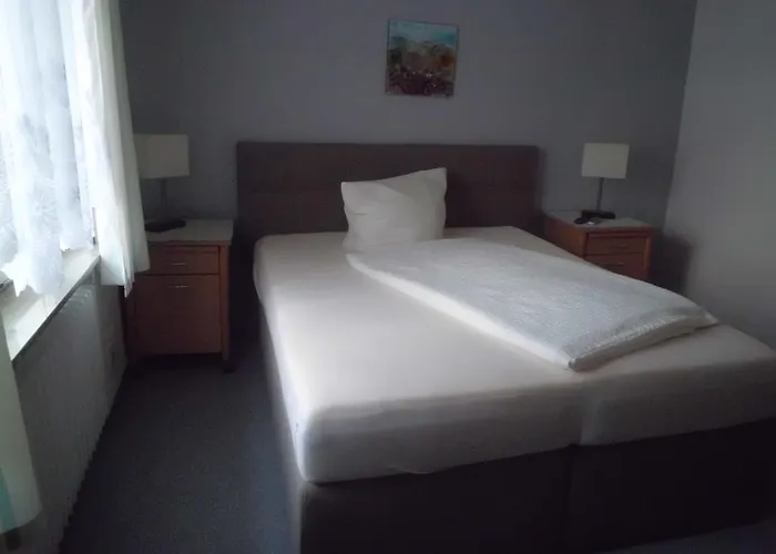 豪斯瓦尔德布里克酒店 吕格德